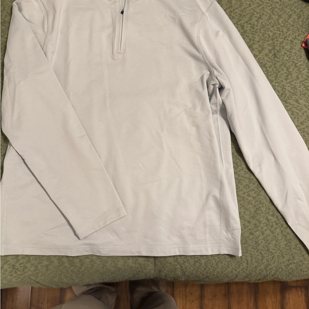 J. Crew Men’s Grey Performance Quarter zip